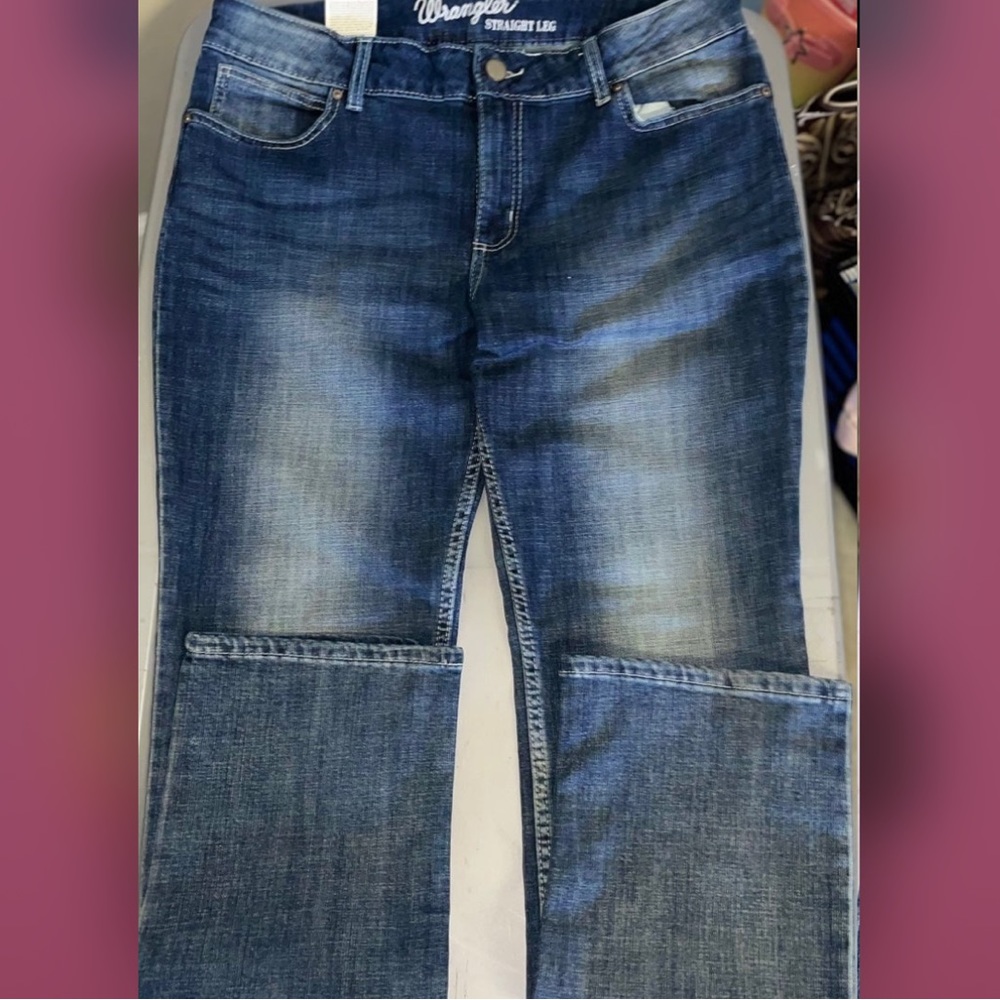 Woman’s wrangler jeans